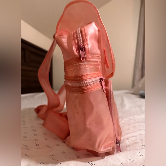 Vintage 90’s Gap Pink PVC Back Pack - Picture 5 of 10
